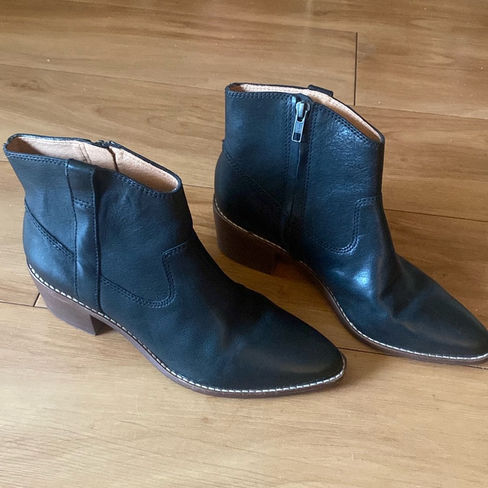 Hailie Madewell black booties